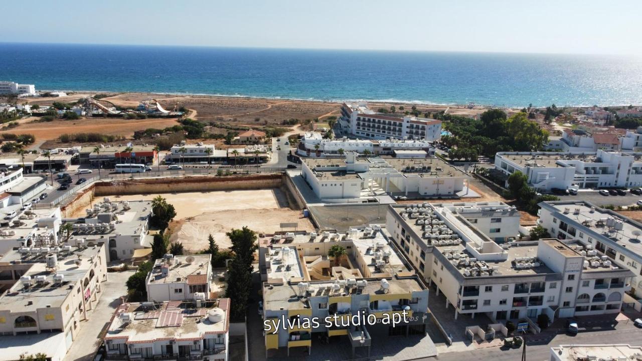 Sylvias Art Studio Apt Ayia Napa Bagian luar foto